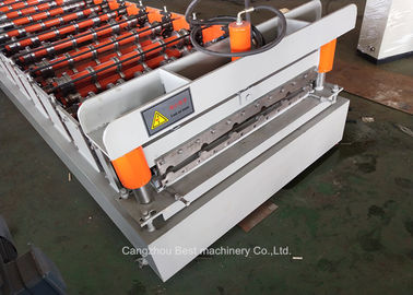 Pełna automatyczna stalowa płyta dachowa Maszyna do formowania rolek Sterowanie PLC z napędem hydraulicznym
