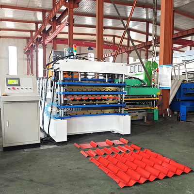 PLC sterowanie hydrauliczne cięcie Tr4 Tr5 walcowane trzywarstwowe dachówki blachy maszyny dla Peru