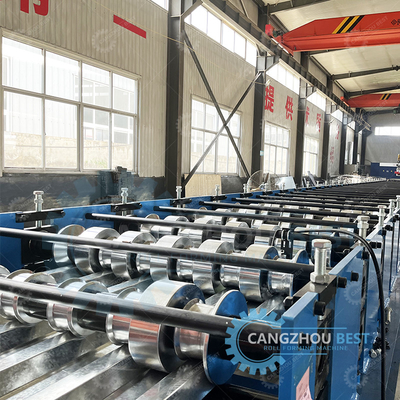 Galwanizowany Flying Cutter Non Stop 20m/min Decking Floor Steel Sheet Roll Forming Machine
