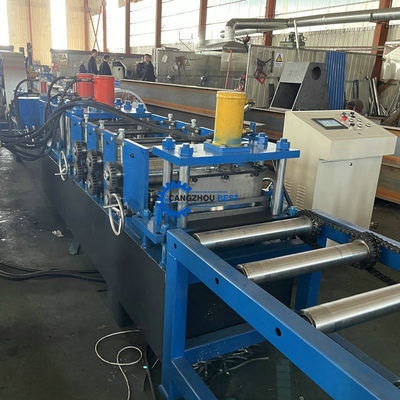Hydrauliczne cięcie samodzielnie zamykane ocynkowane stalowe ramy drzwiowe Roll Forming Machine