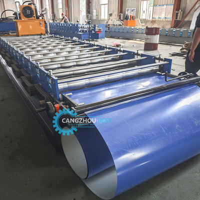 Kolorowe stalowe sterowanie PLC Prasowanie hydrauliczne i cięcie Zee Roof Tile Roll Forming Machine