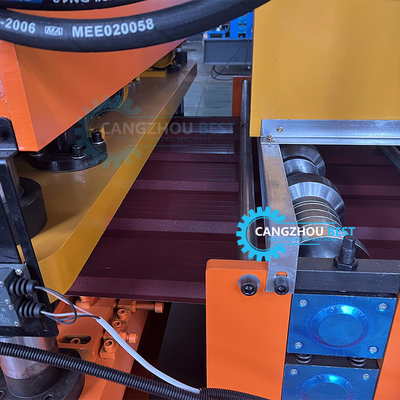 Hydrauliczne cięcie 5.5kw Moc Kolor Stalowy Profil Rosja Maszyna do formowania płytek