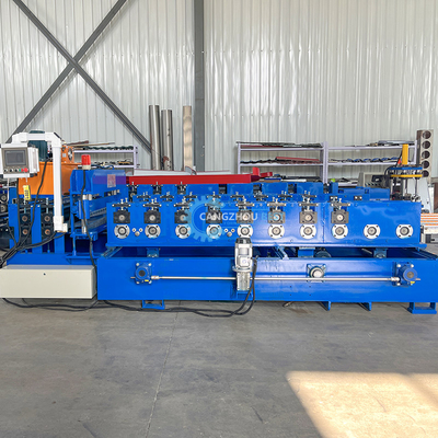 Automatyczna zmiana rozmiaru PU Liner Steel Profile Roof Sheet Roll Forming Machine dla 0,3-0,8 mm