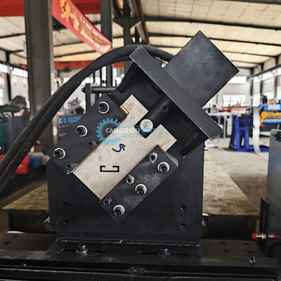 Flying Cutter High Speed Galvanized Main Channel Roll Forming Machine (Flying Cutter High Speed Galvanized Main Channel Roll Forming Machine) - maszyna do formowania rolki