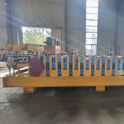 Linia produkcyjna do formowania na zimno blach dachowych trójwarstwowych ze stali PPGI i GI