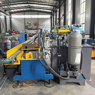 Metalowy sufitowy profil T. Główna maszyna do formowania rolek ze stali T / T