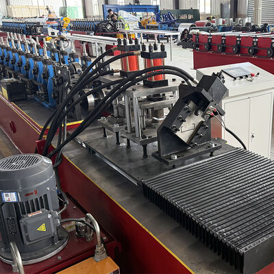 Automatyczna zmiana rozmiaru Szybka maszyna do formowania rolek z latającym profilem CU