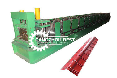 Kolorowy profil stalowy Material grubość 0,25-0,6 mm Stalowe dachy Ridge Cap Roll Forming Machine