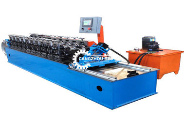 Maszyna do tworzenia rolek z zamkiem Snap Lock Stud and Track