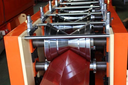 Półautomatyczna maszyna do formowania rolek 3P Ppgi Ridge Cap 0